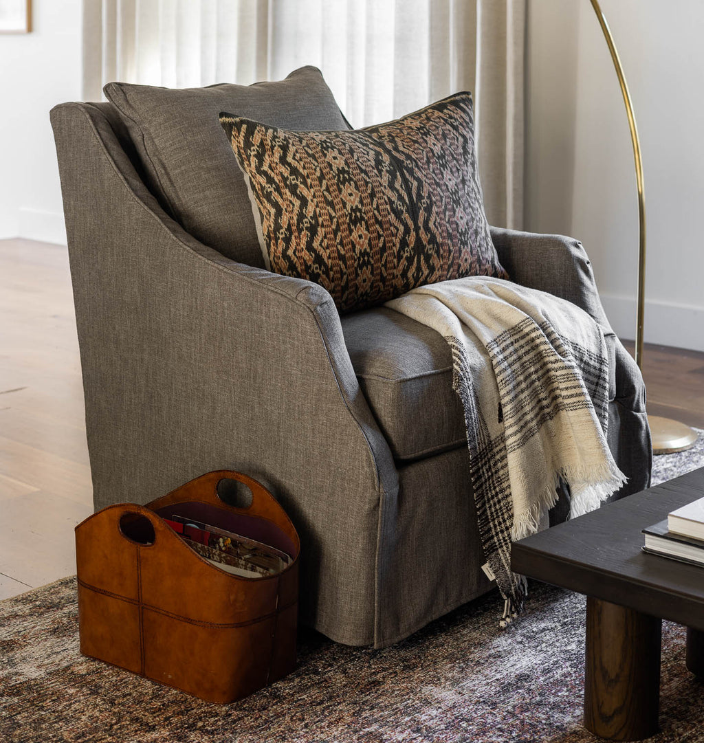 Dahalia Throw Blanket