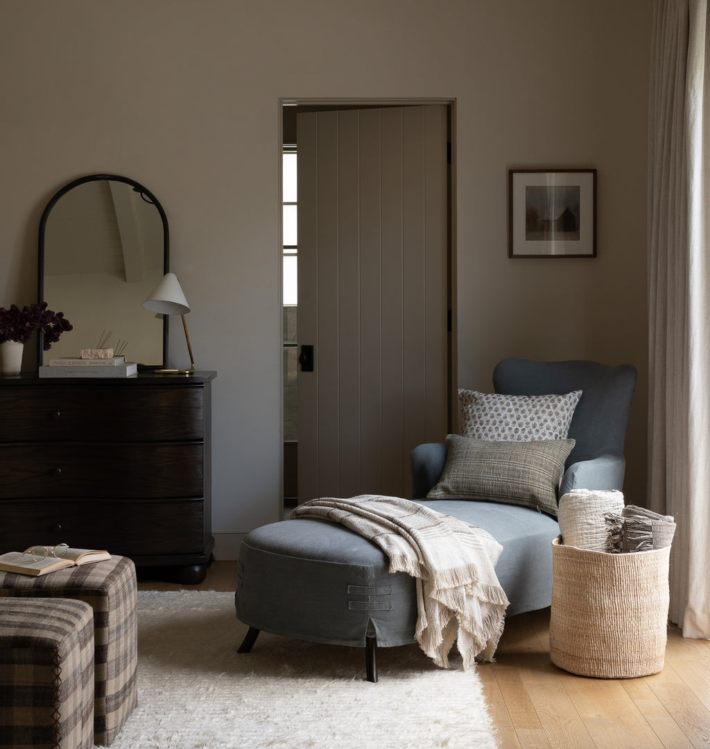 Bell Chaise