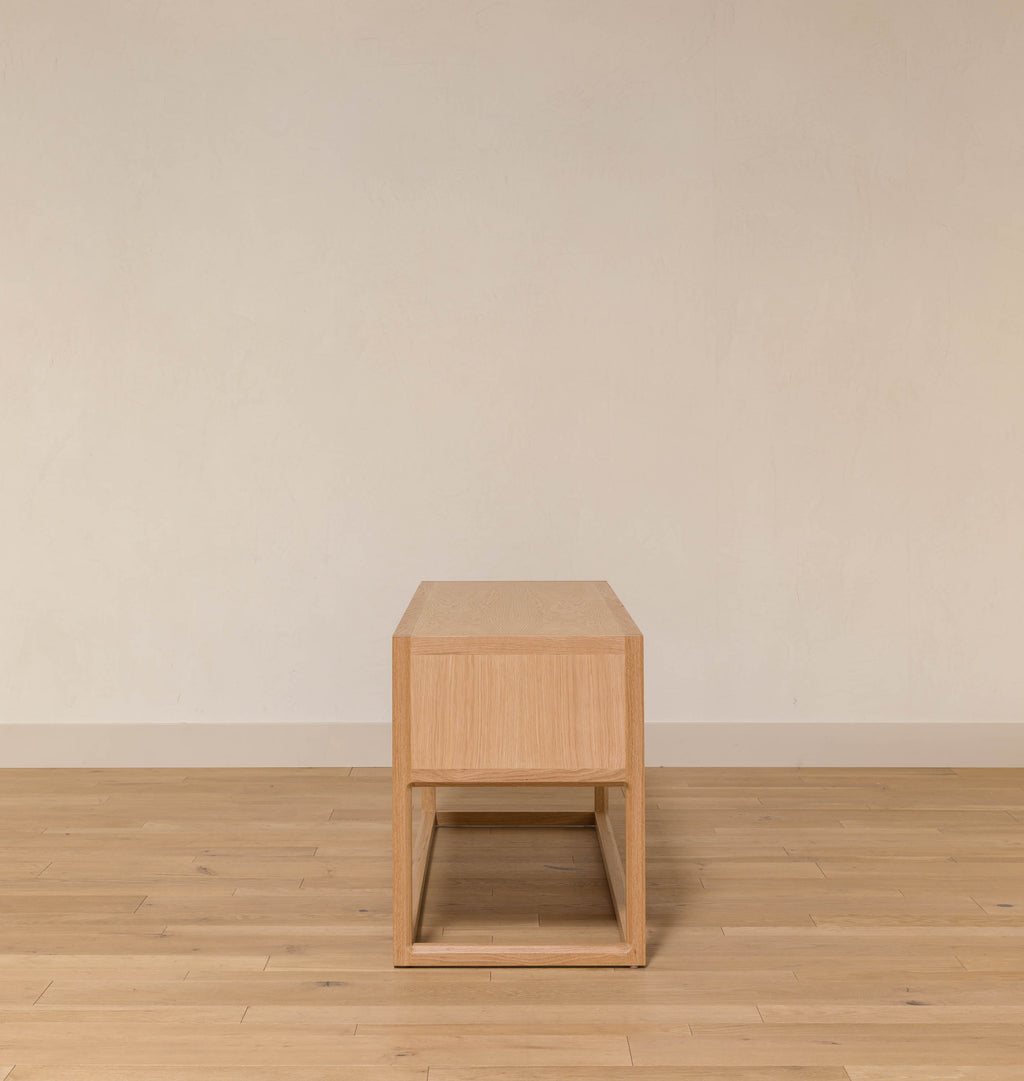 Mandeville Console