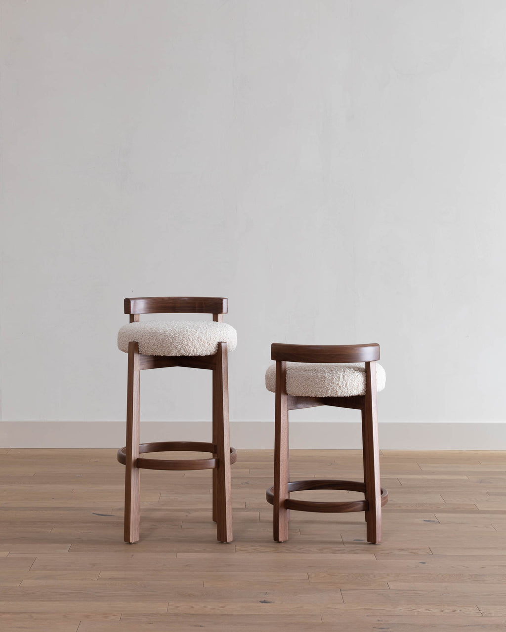 Cade Stool