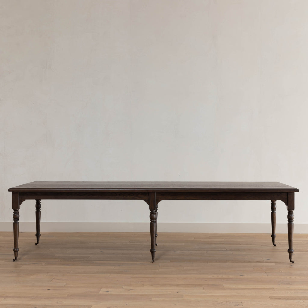 Lavi Dining Table