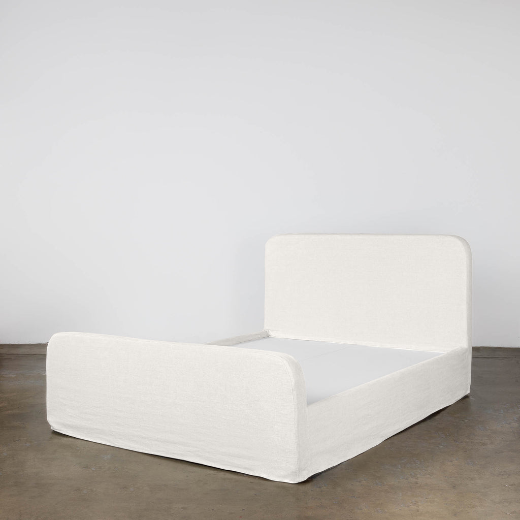 Shelby Bed with Footboard
